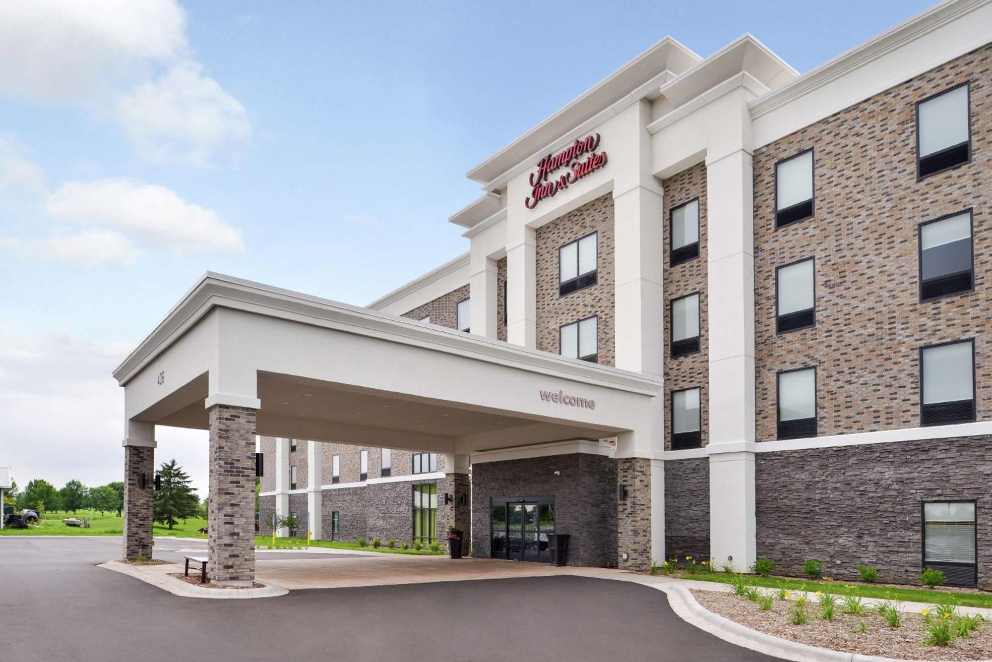 Hampton Inn & Suites Saint Paul Oakdale Woodbury Exterior photo